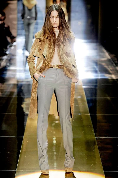 Look 14
